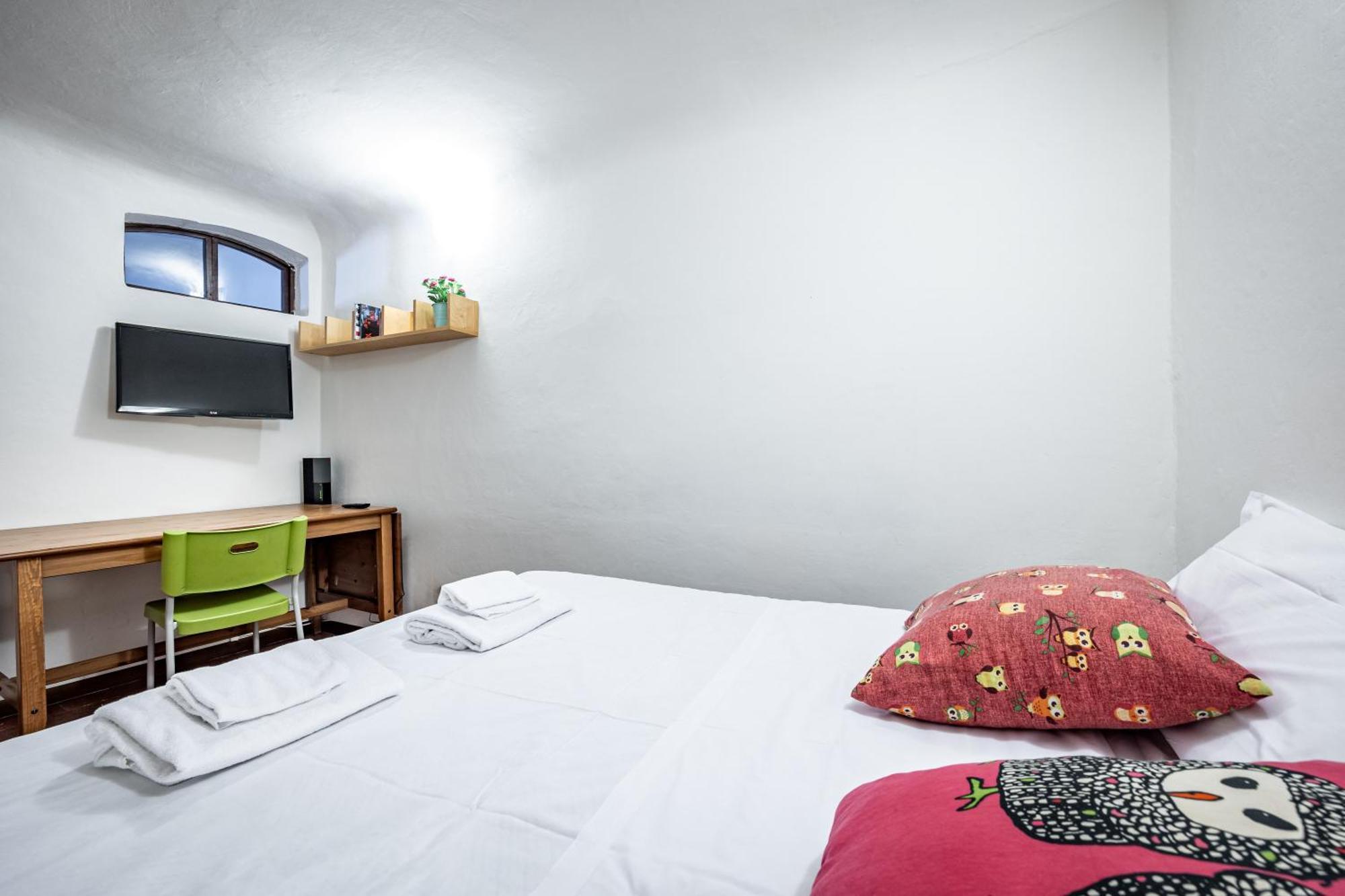 Roommo Viola Apartment *